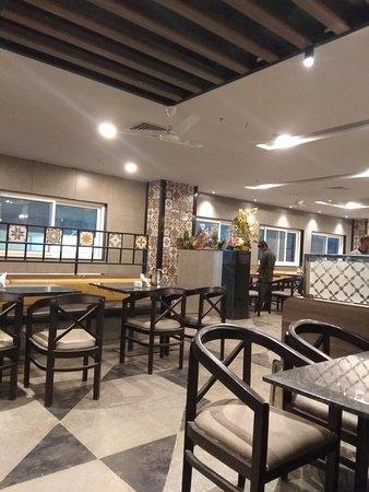 Taj Mahal Restaurant